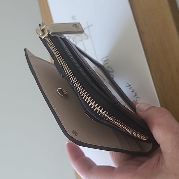 NWOT Kate Spade Black Pebbled Leather Wallet - Picture 8 of 8